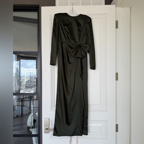 Mac Duggal Dark Green Long Sleeve Satin Dress Sz 6US - Picture 5 of 10